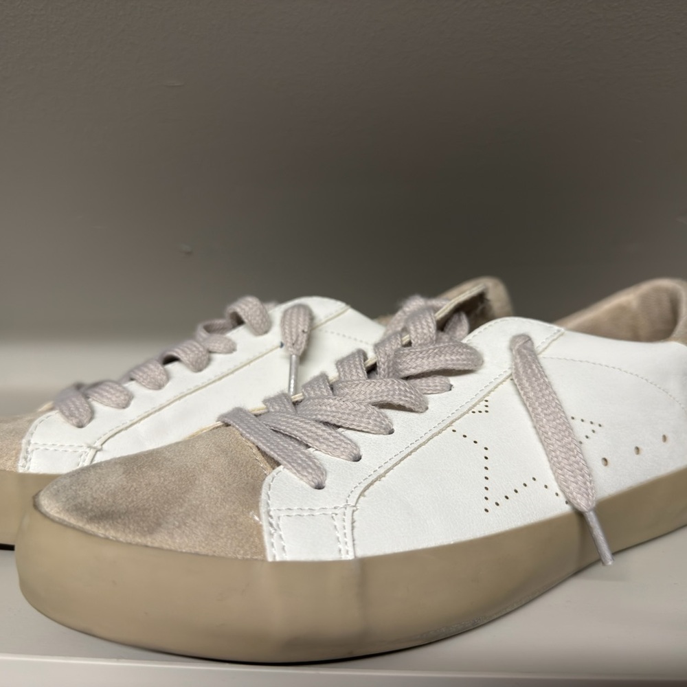 Shu-Shop Women's White And Beige Sneakers